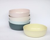 nesting bowl medium - porcelain (citrus colour)