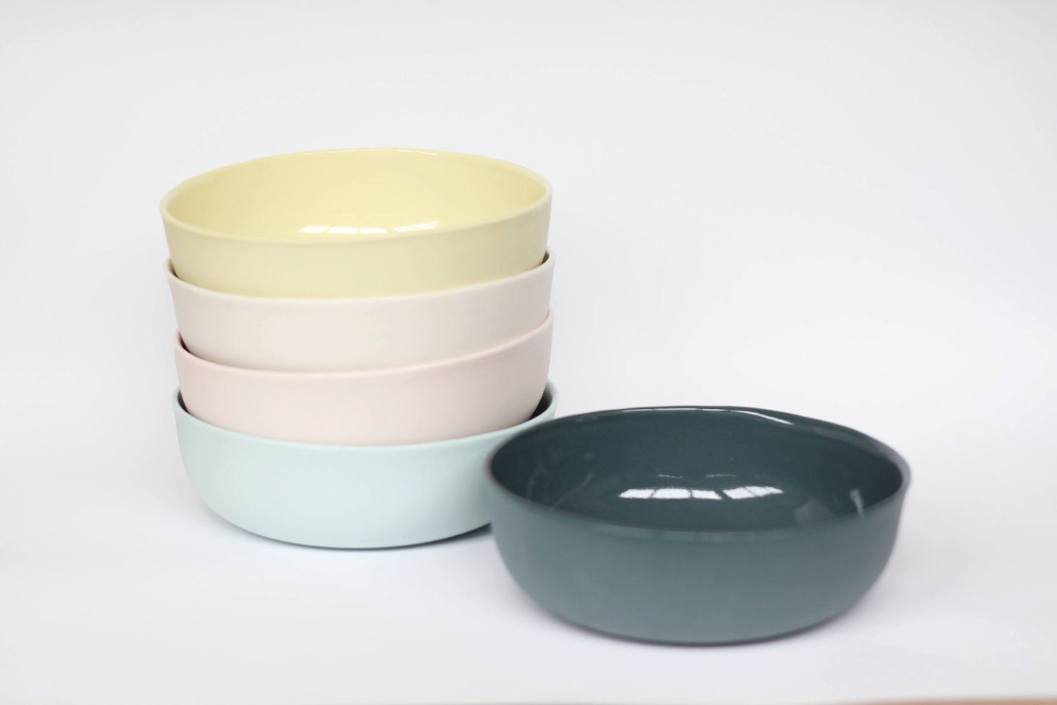 nesting bowl medium - porcelain (slate colour)