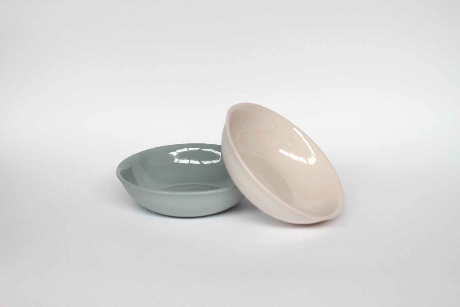 dipping bowl - porcelain (cherub colour)