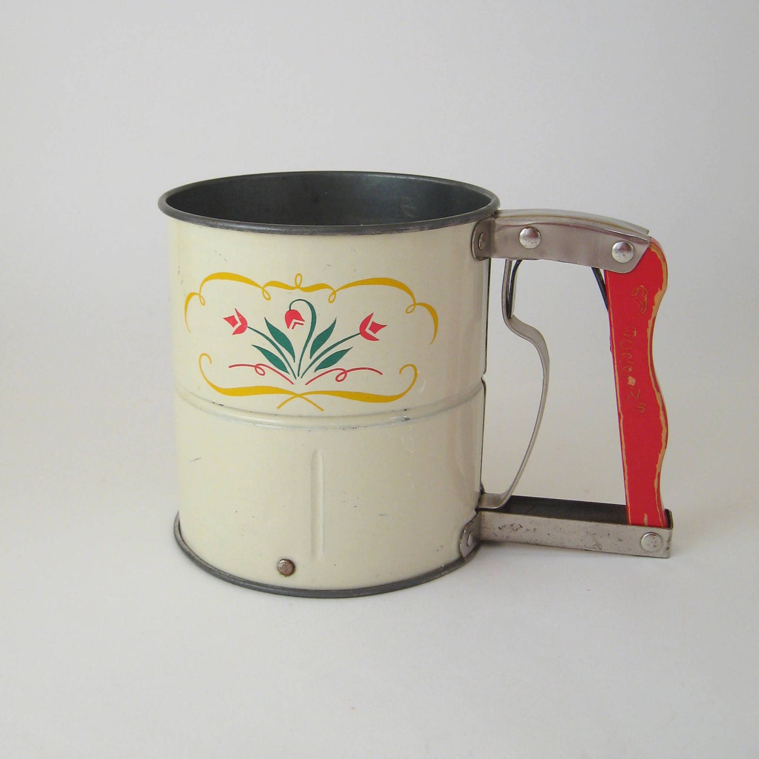 Vintage Flour Sifter, Androck Hand-i-Sift, Cream with Red Tulips, Retro Mid-Century Kitchenware 1950's