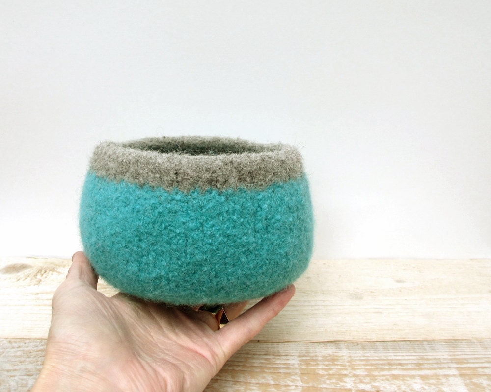 Turquoise Wool Bowl - Felt bowl, Turquoise blue, Home Decor, Storage, Aqua, Organization