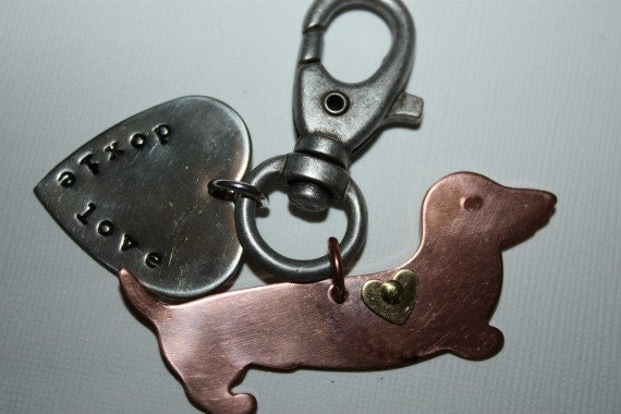 Doxie Love Dachshund Keychain