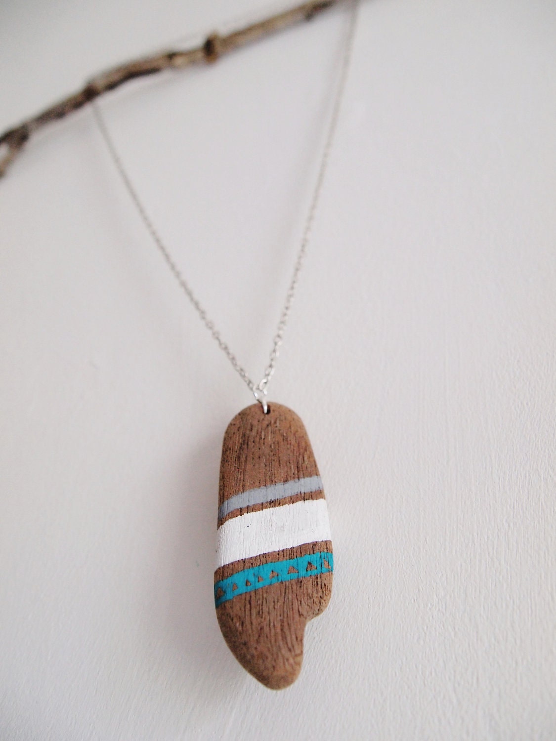 Driftwood Necklace, blue, white and grey patterns