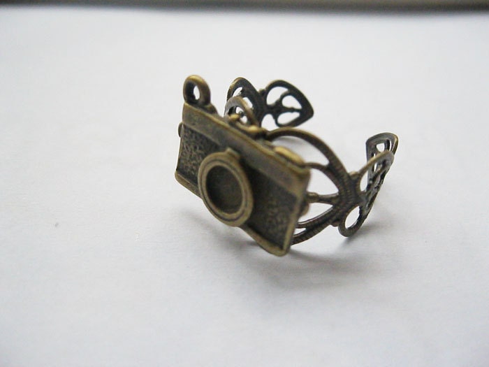 ring---antique bronze camera pendant,alloy adjustable ring