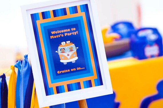 BEACH KOMBI Party - Personalized Printable WELCOME Sign Il_570xn