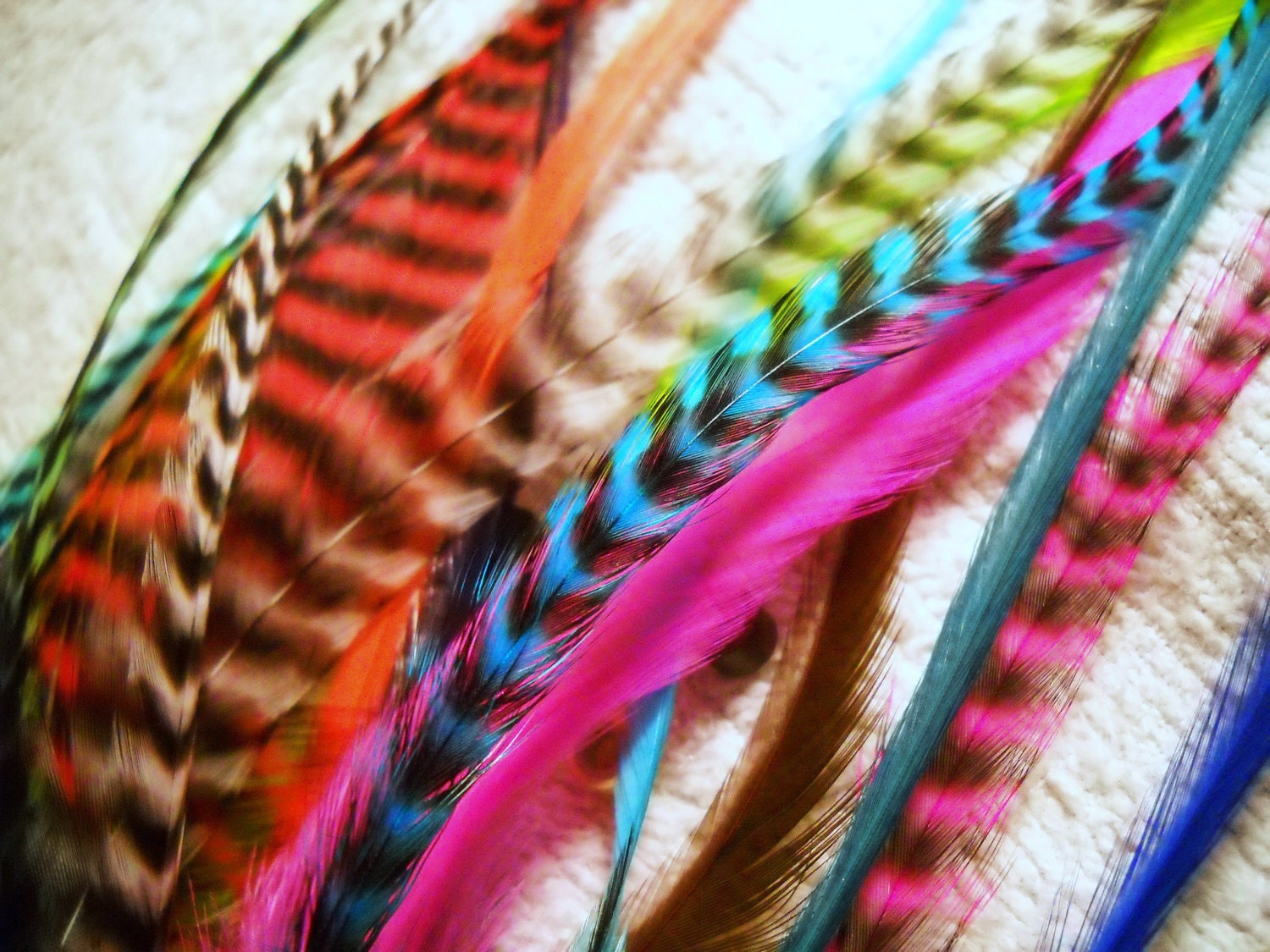 20 Long Thick Fuzzy Feather Hair Extensions Wholesale Grizzly Rooster with Link Beads Included