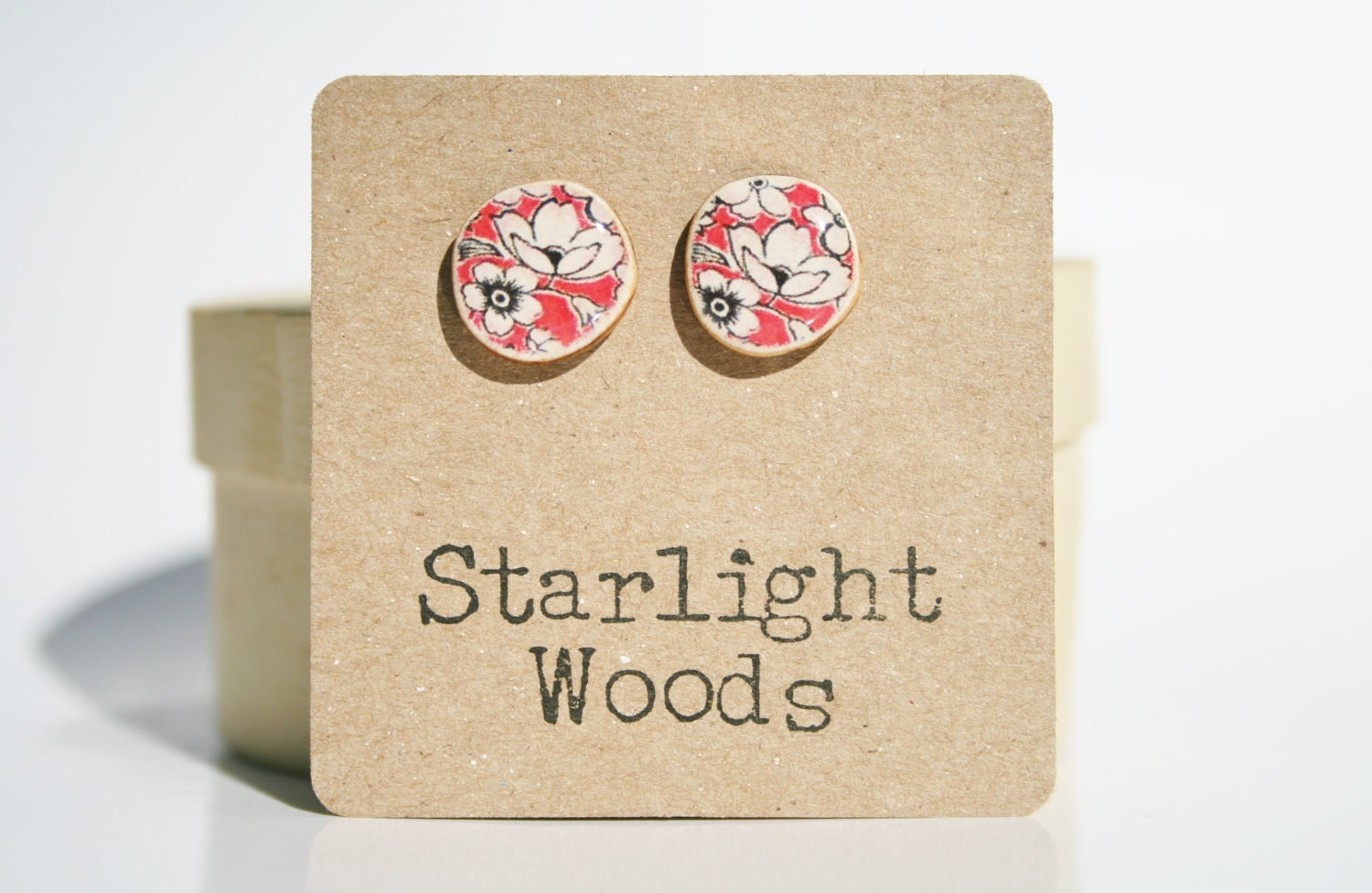 Vintage floral studs earrings red floral studs summer jewelry stud earrings fashion wood earrings Minimalist jewelry  eco friendly