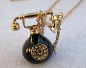 Black personality telephone necklace