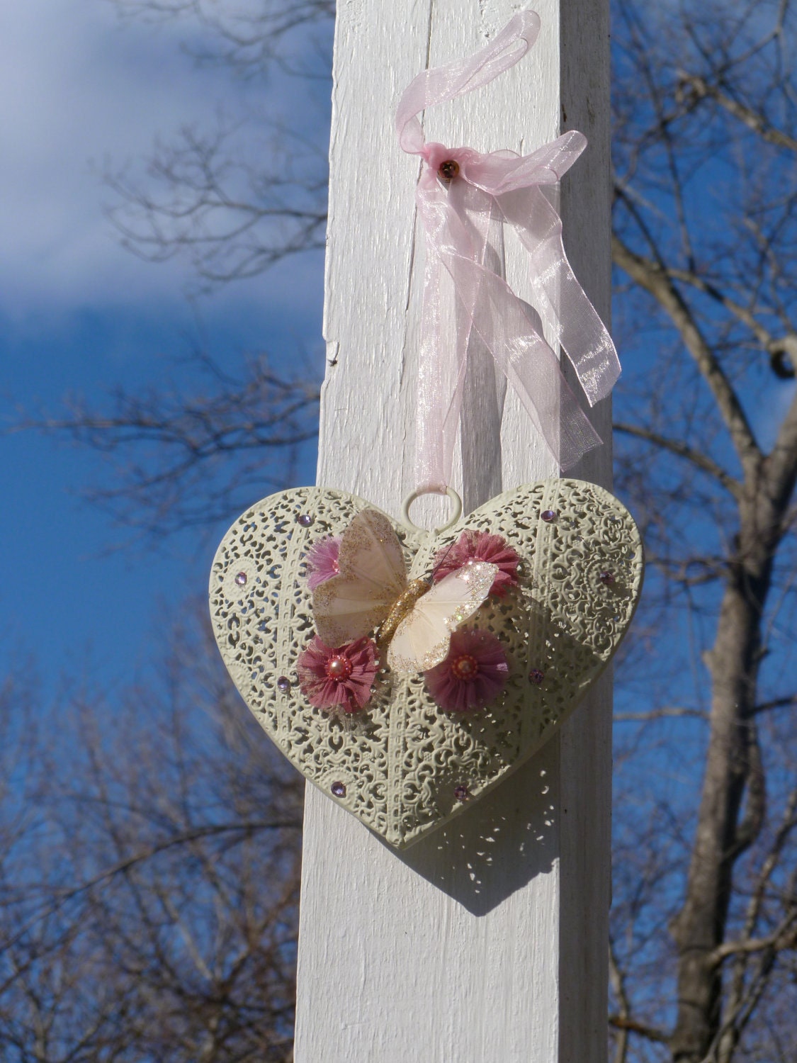 Filigree Heart Jewelry and Accessory Organizer