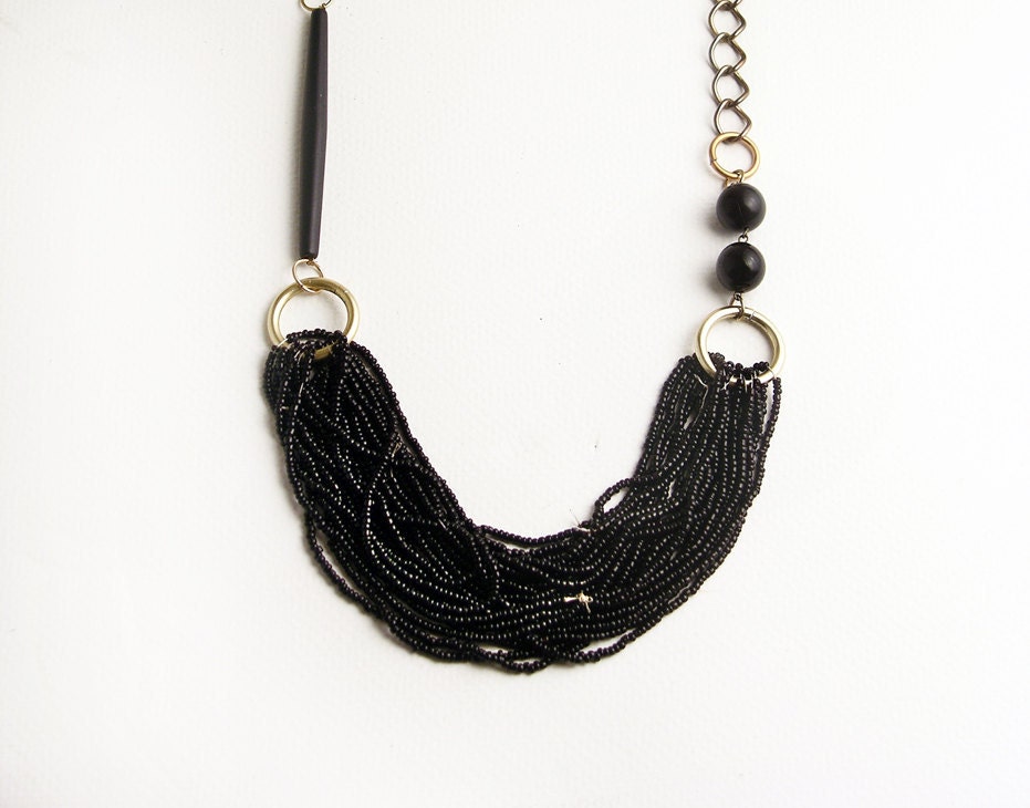 seed beads with plastic beads and chain - the no. 003 -