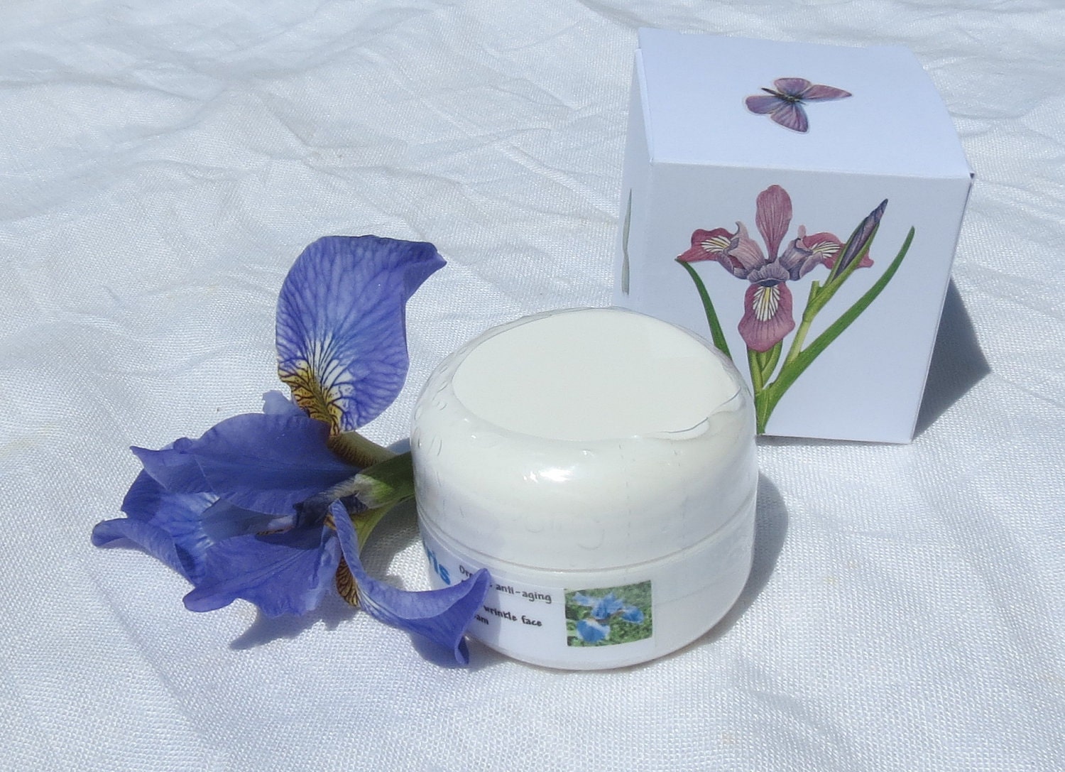 Anti-aging and anti-wrinkle facial cream  Iris Organic