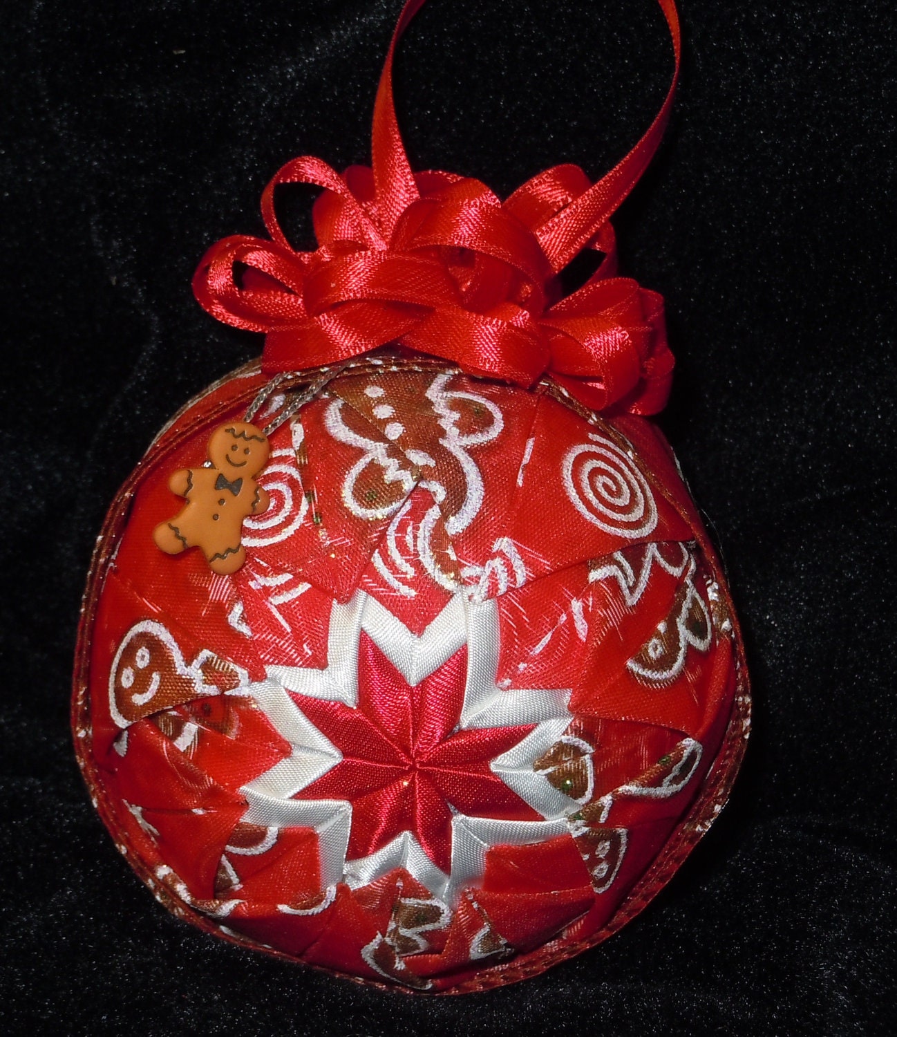 Quilted Gingerbread Man ornament