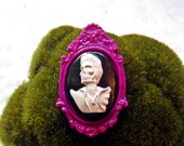 Dead Elvis Cameo Brooch (purple)