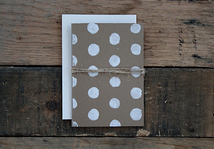 polka dot blank notecard set. white.