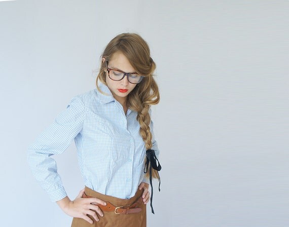 classic everyday vintage shirt in light blue and white vichy fabric