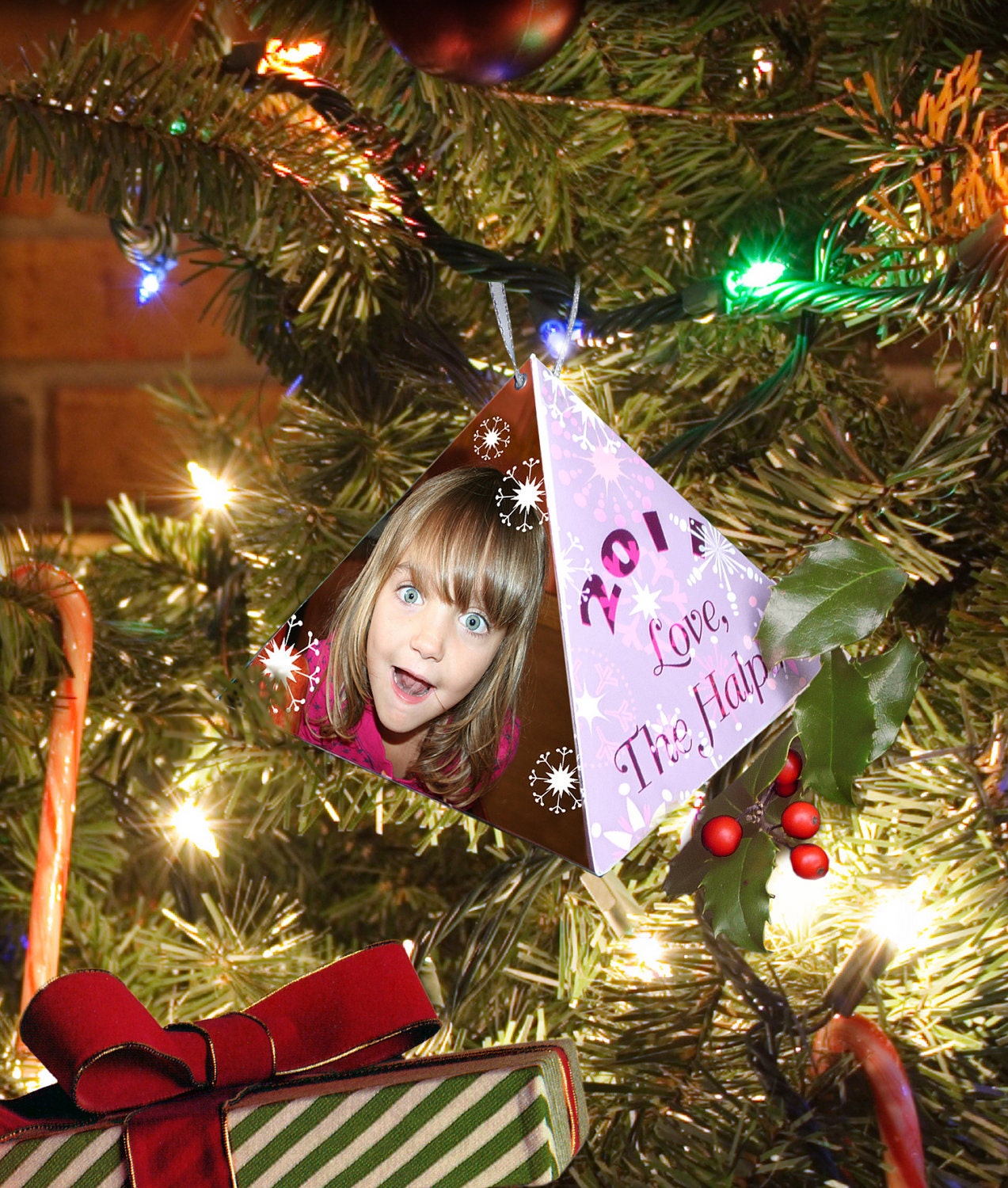 Holiday card that folds into a tree ornament (set of 12 3D cards/ornaments)