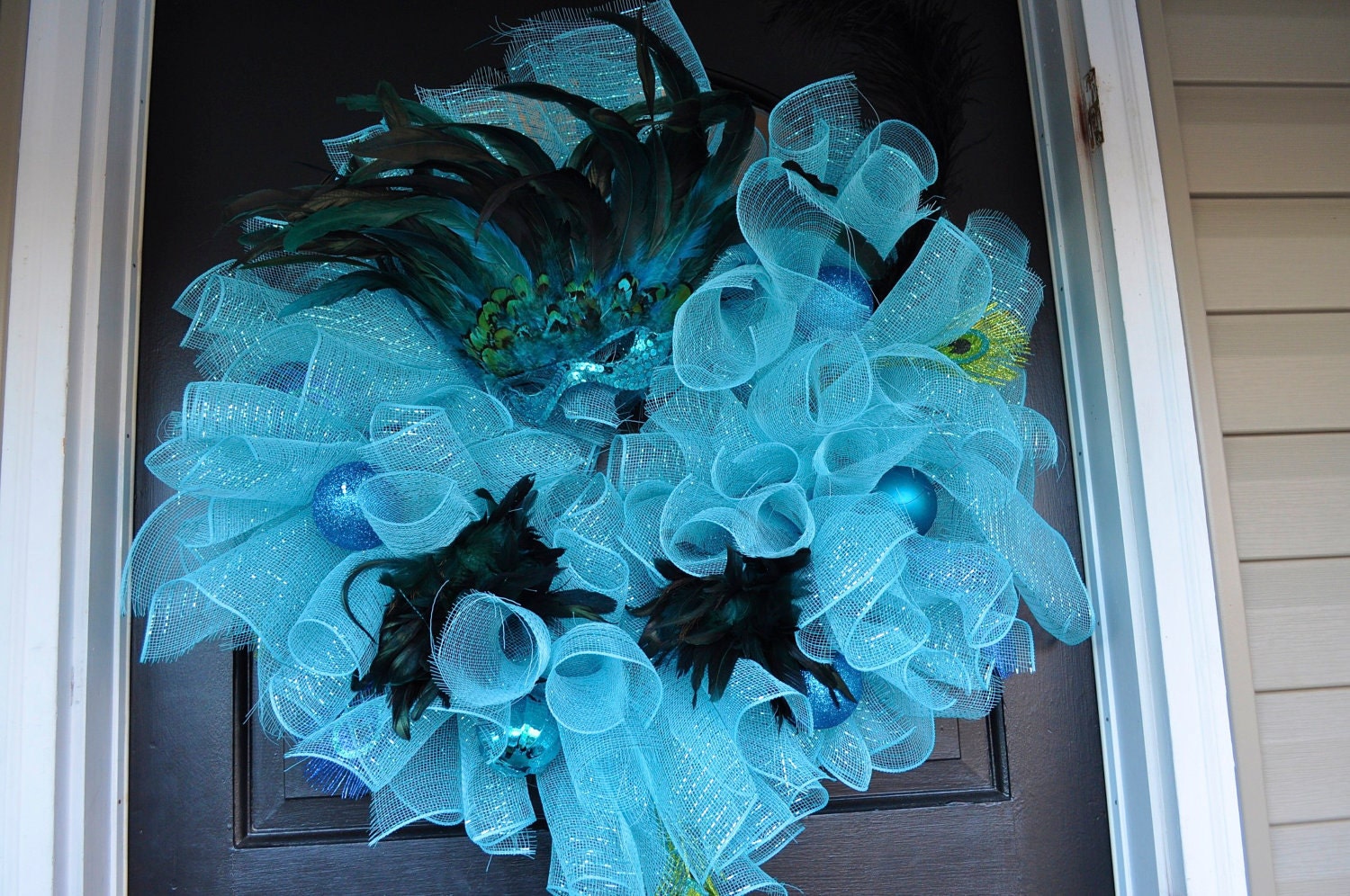 Mardi Gras Wreath, Spiral Wreath, Deco Mesh, Blue Wreath, Wreath, Deco Mesh Wreath, Mardi Gras, Electric Blue, Baby Blue