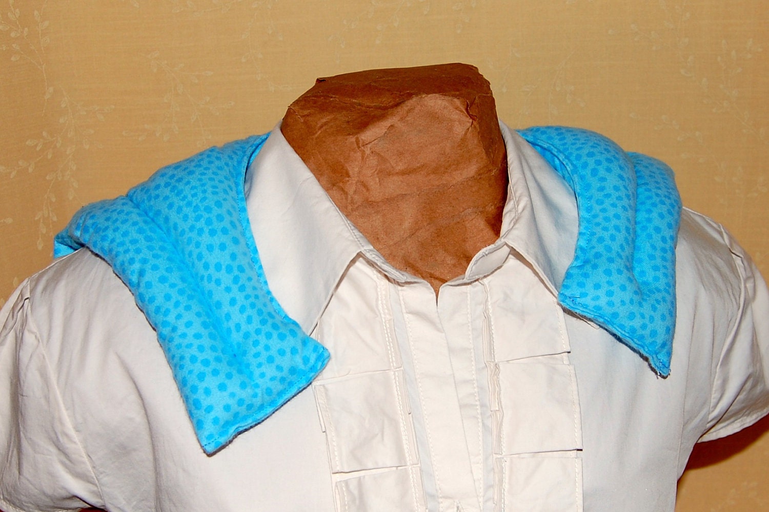 Blue Dot Flannel Flax Seed Shoulder Pillow