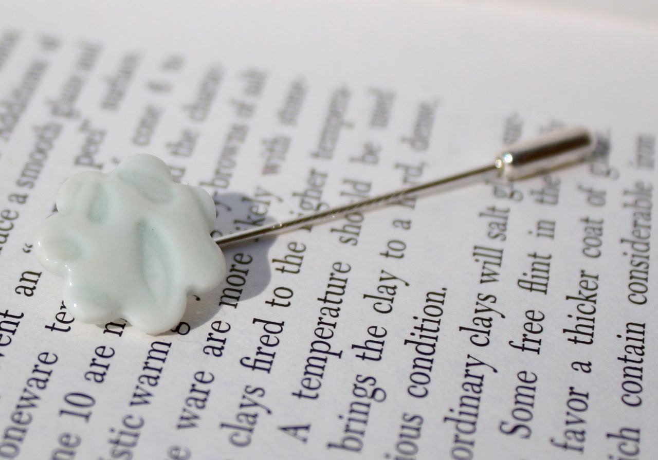 Stick or tie pin, pale green, ceramic, silver pin