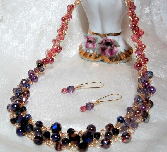 Beaded Wire Crochet Necklace in Rose and Purple Ombre, handmade bead jewelry