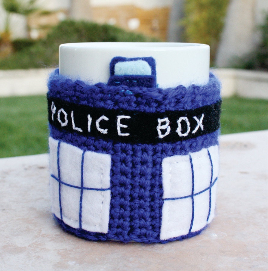 TARDIS Police Box Time Machine Spacecraft Inspired Coffee Mug Tea Cup Cozy: Doctor Who / Dr. Who -ish Crochet Knit Sleeve