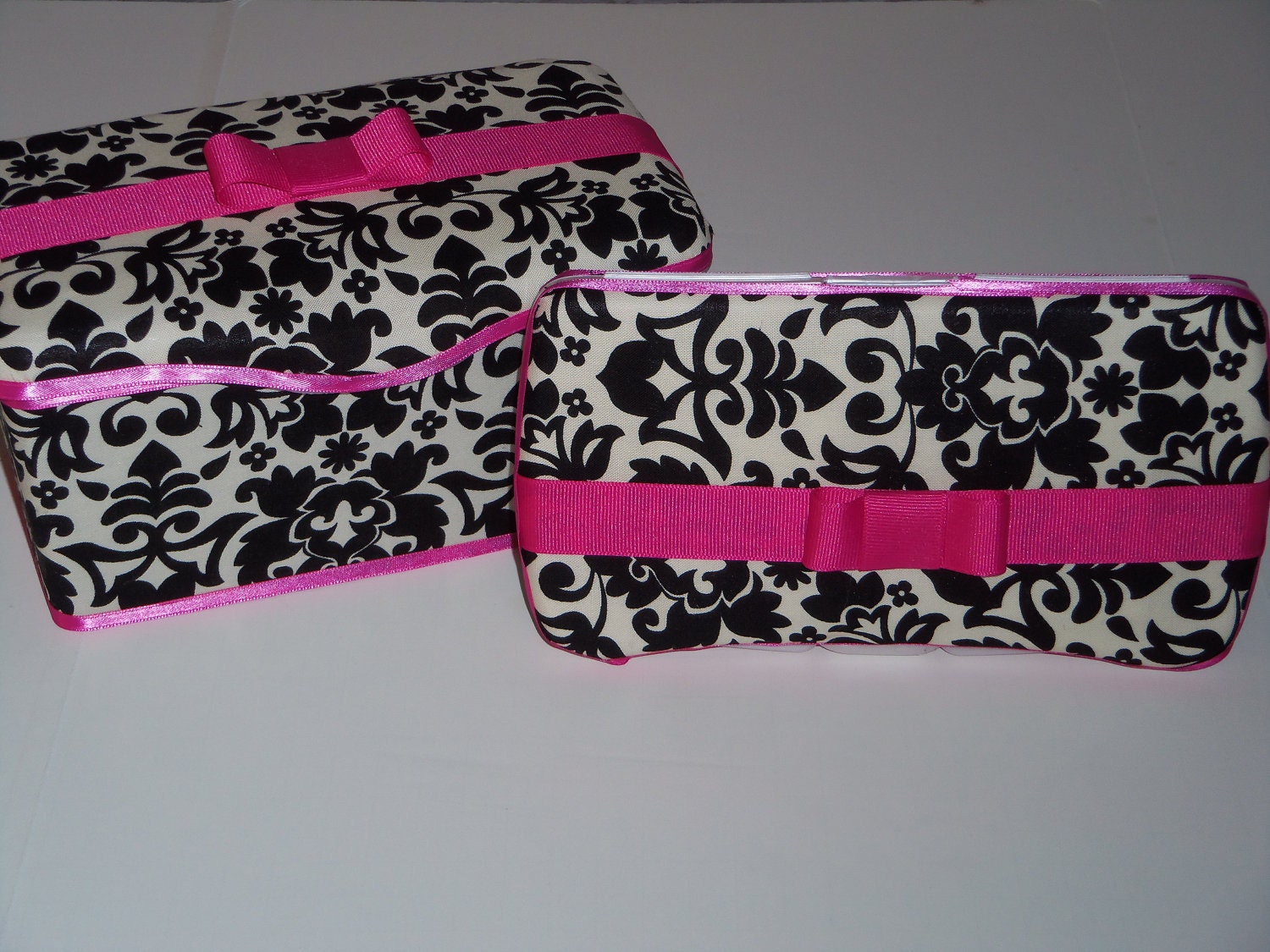 2 pc Damask Hot Pink Baby Diaper Wipe case Set Nursery and Travel Huggies Wipes Wet Wipe