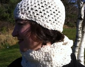 Handspun Wool Crochet Hat and Cowl