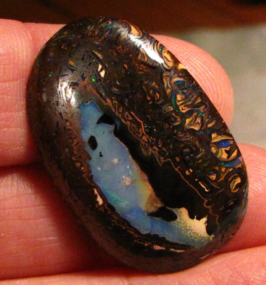 ON SALE code KOROIT 19ctGeorgeous  Koroit Boulder Opal cabochon