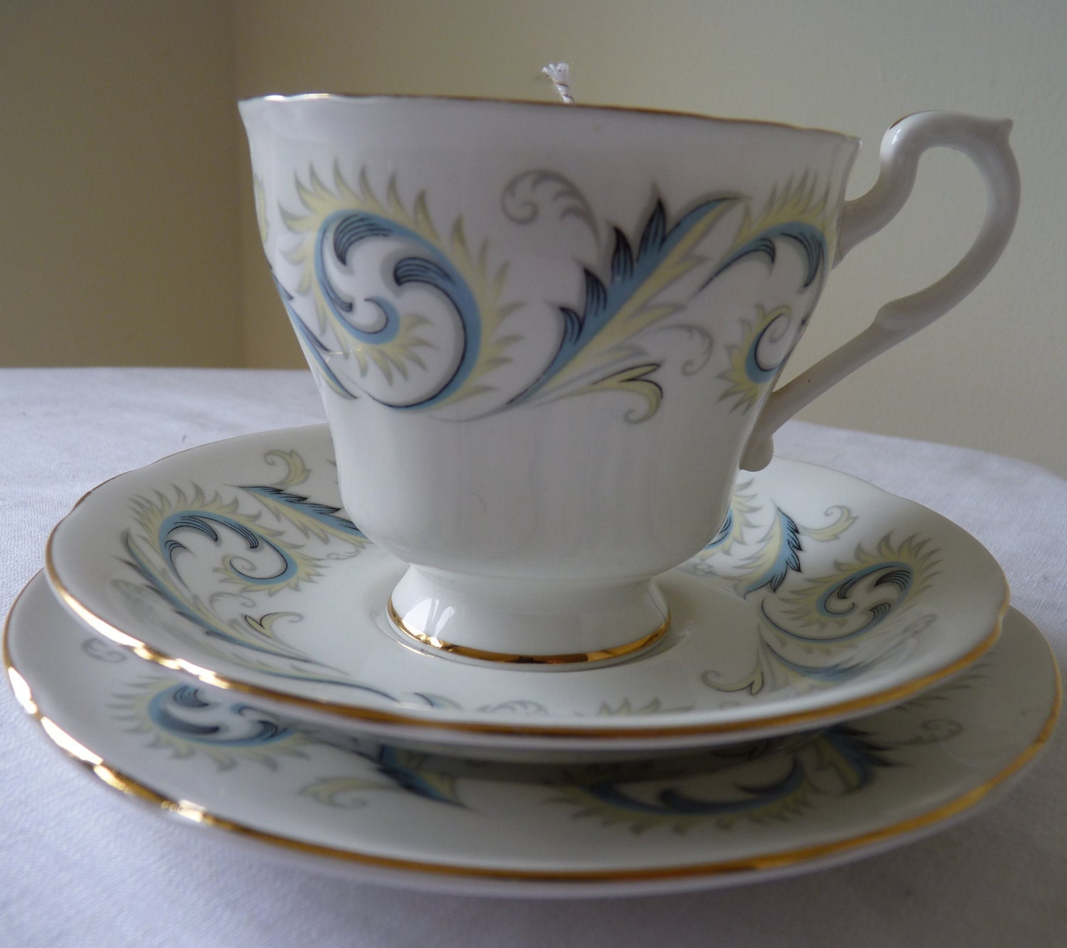 Vintage Royal Standard bone china trio candle - soy wax