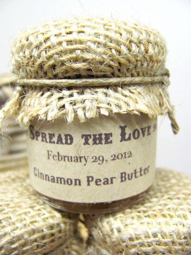 Custom Wedding Favor, Rustic Jam Favors with Burlap Cover 1.5 oz