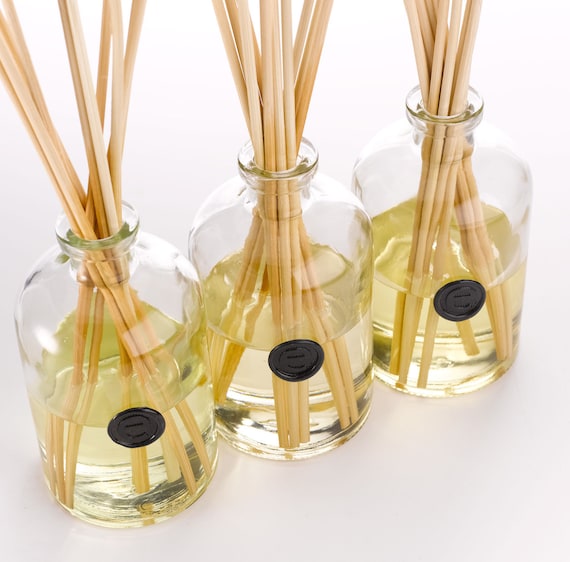 NAMASTE, a sandalwood and amber blend by evoluxe. Reed Diffuser (DPG & alcohol free)