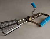 Vintage Egg Beater
