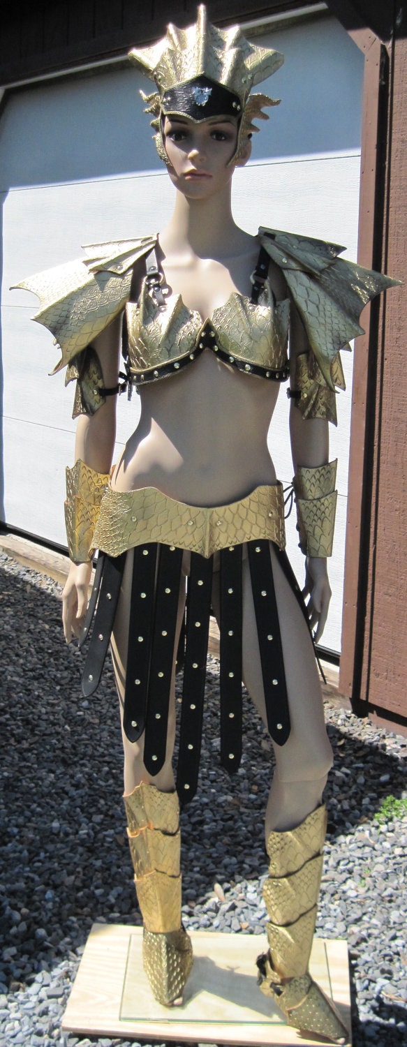 Ladies Dragon Scale Leather Armor Partial Set