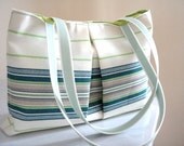 Green/white big tote bag with 2 straps. Everyday spring summer accessory for her. Beach bag / market bag / shopping bag / school bag
