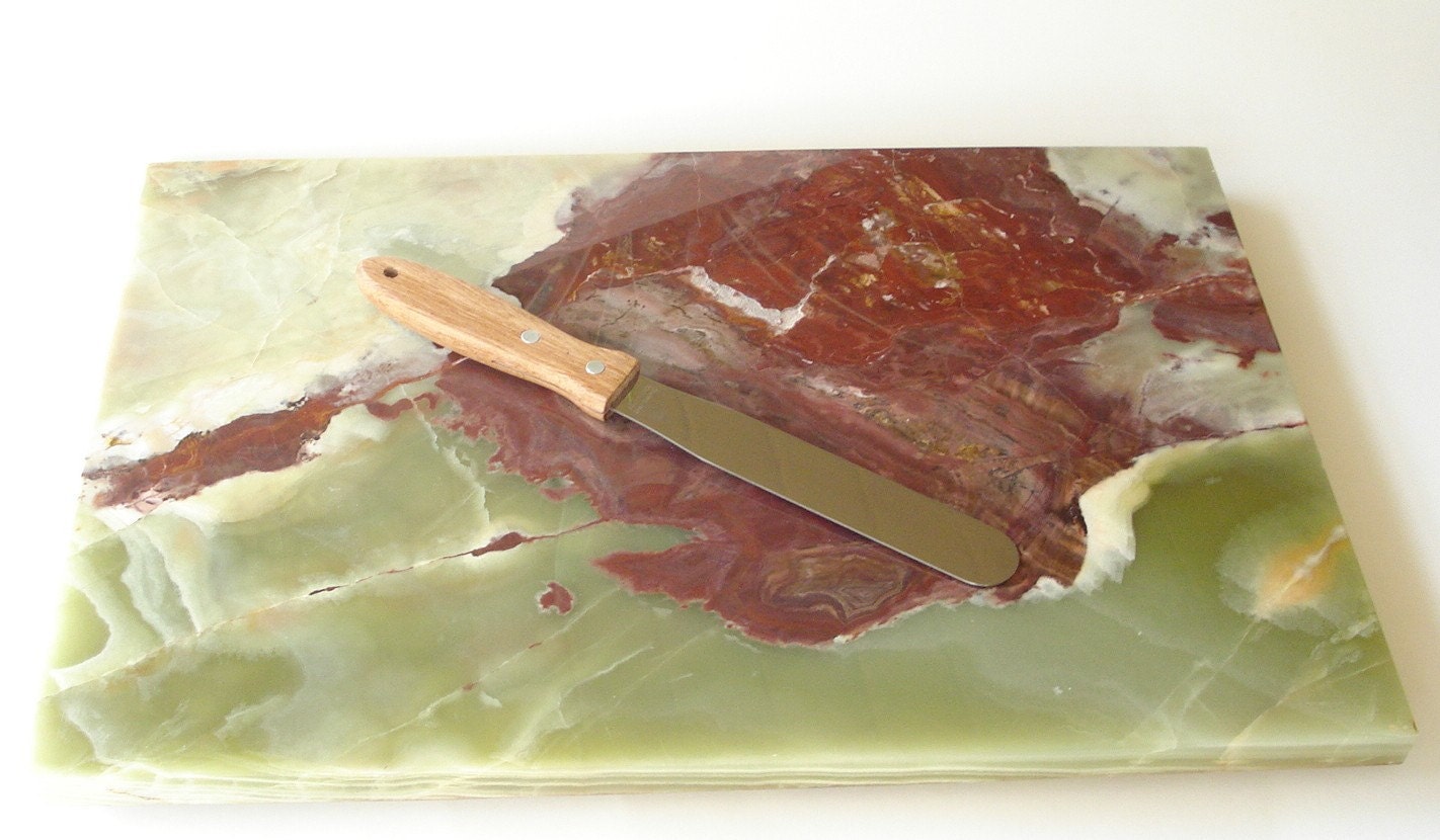 XXL Green/Red Onyx Coldstone - Cheeseboard - Serving Tray