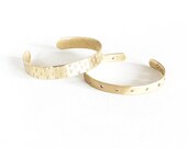 Brass Bangles Cuff Set / hand-formed brass bangle bracelets / hammered arrow design / the shiny tribal & matte gold pierced cuff gift set