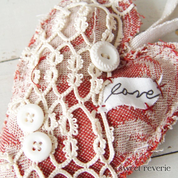 Red Heart Primitive Shabby Chic Hanging Heart of Belgian Linen and Vintage Lace, July 4th, Summer Picnic Wedding, I Love You, French Cottage