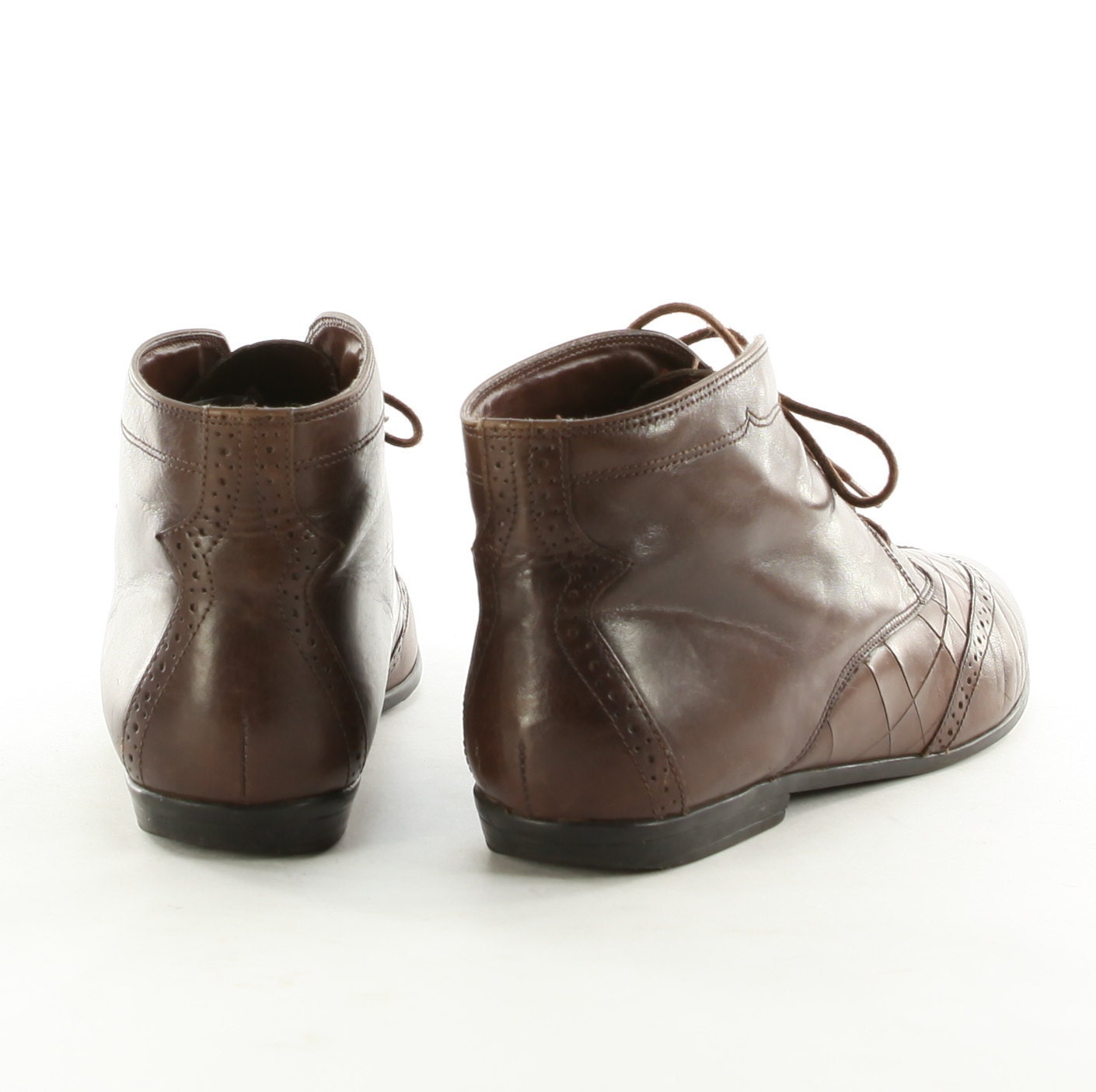 Vintage Grannies: Brown Leather Ankle Boots. Diamond Cuts and Perforated Wingtips. Made in Brazil by Naturalizer. Size - Womens VTG US 7.5 M