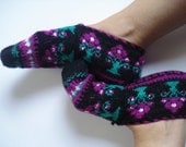 Handmade Women Slippers - Turkish Knitted slippers, Authentic footwear, Stylish foot warm Traditional Socks.