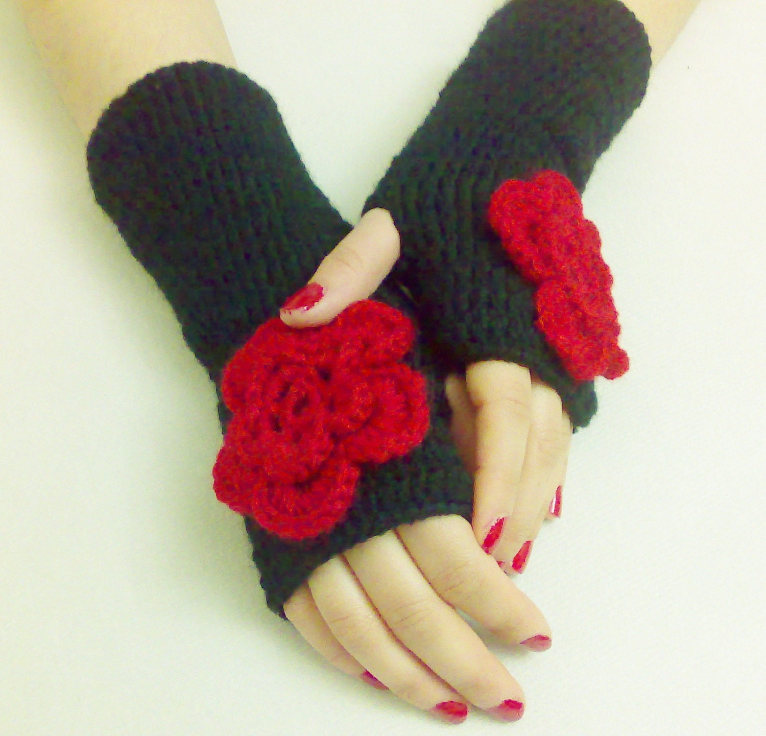 Handmade Glove, arm warmers, gloves,  hand crochet gloves, new fashion, women accessory, holiday gifts, Black  gloves