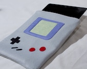 Nintendo Game Boy inspired iPad envelope case