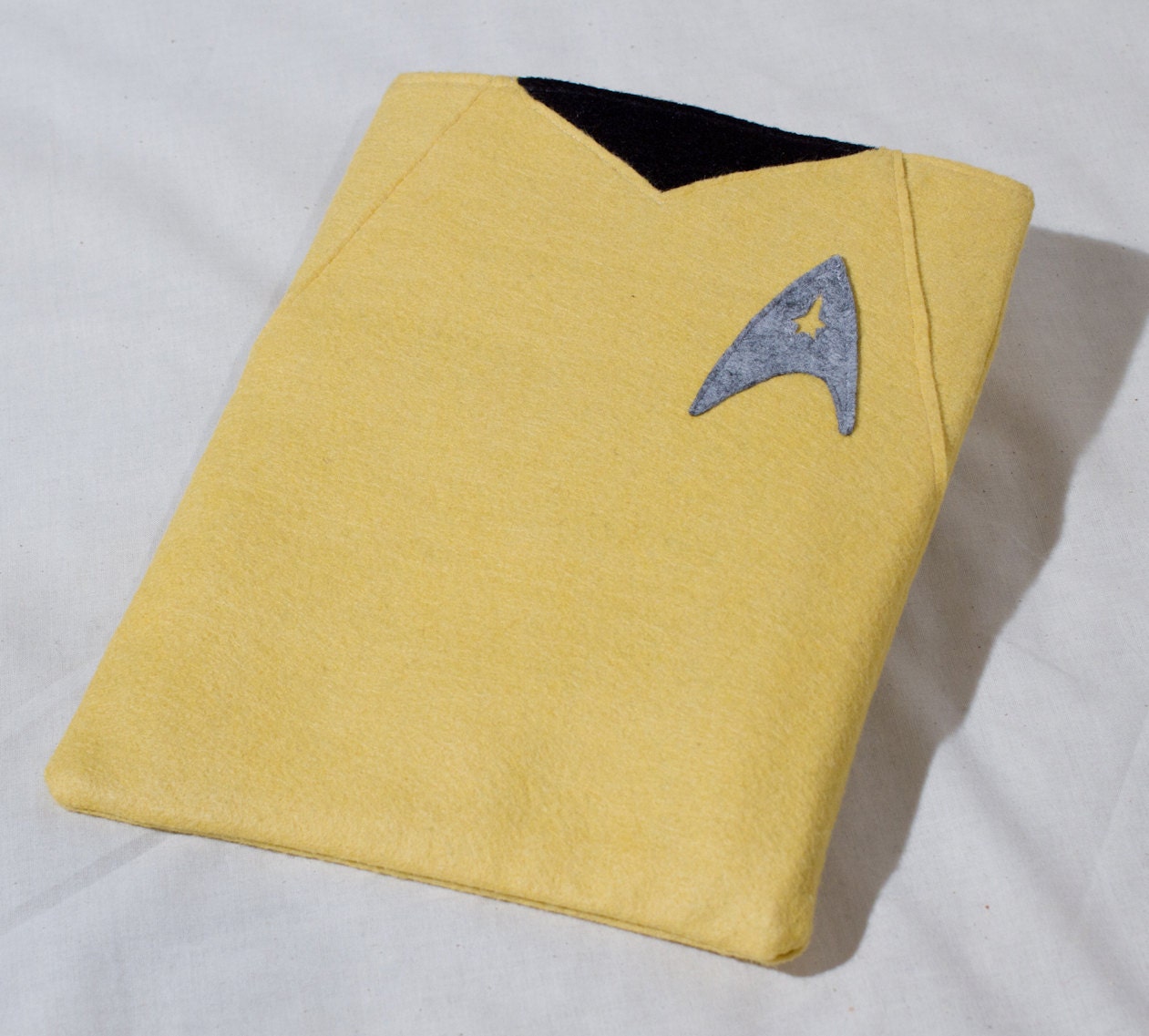 Star Trek uniform inspired iPad envelope case