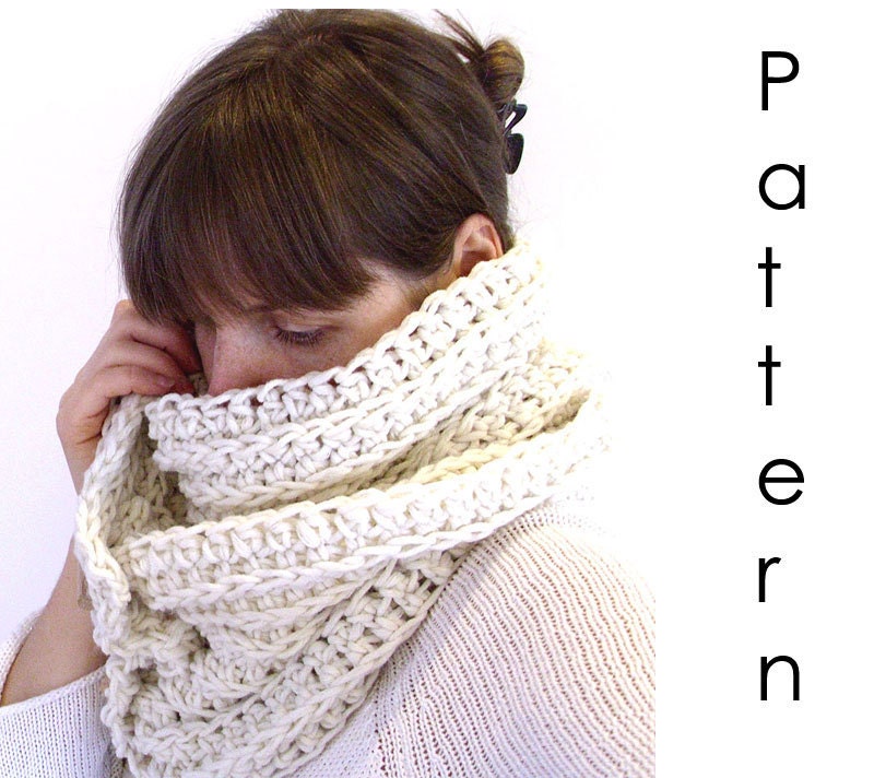 Crochet pattern Pdf- Chunky crochet scarf