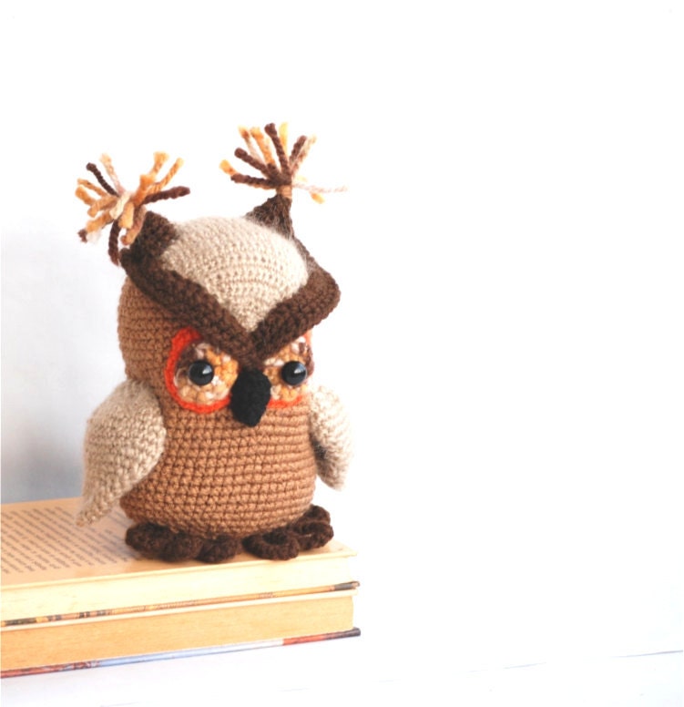 amigurumi owl, crocheted stuffed toy, animal doll, cuddly and cutie bird, gift for children and adults, brown and orange unique