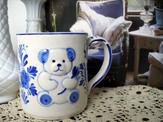 Elegant Vintage Mug - Hand Painted Delft Blue Teddy Bear