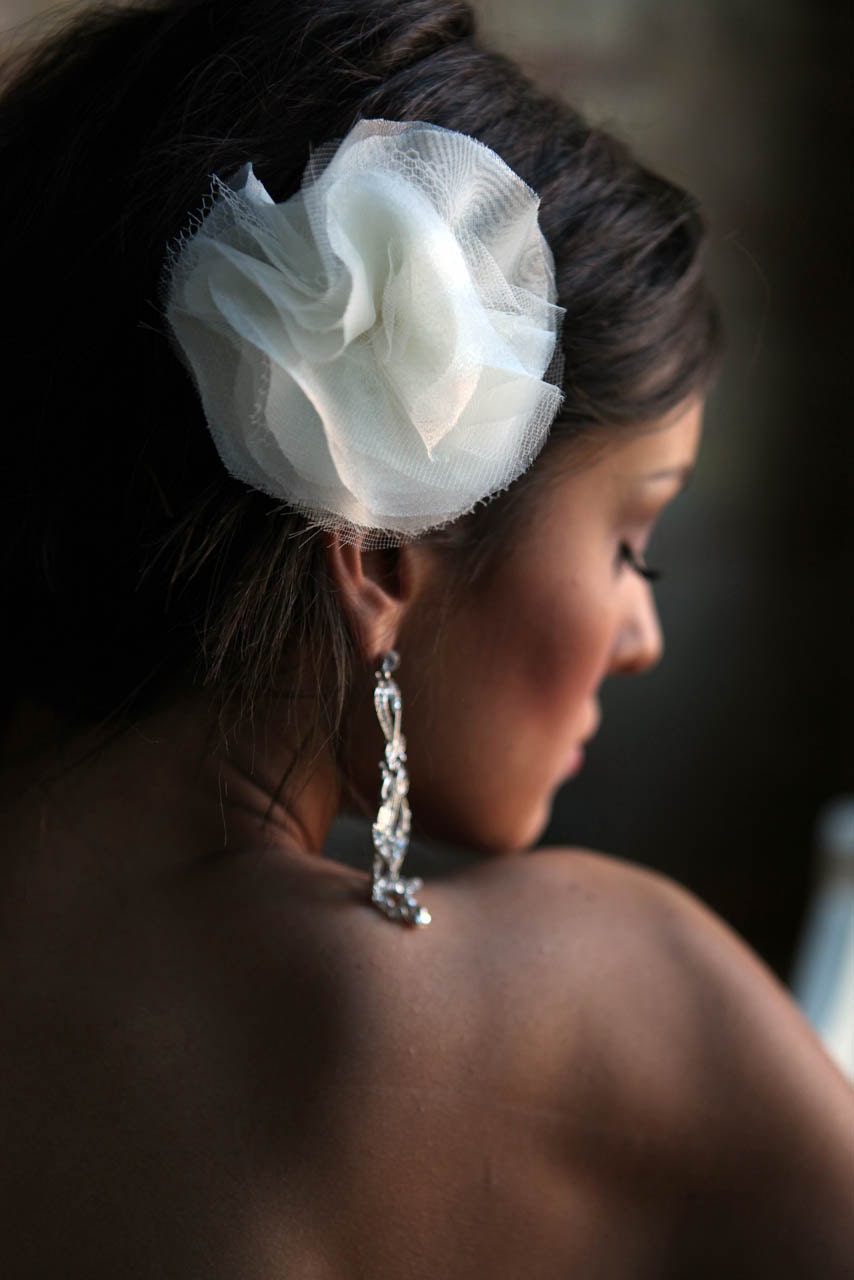 Bridal Clip - Ivory Flower Hairpiece