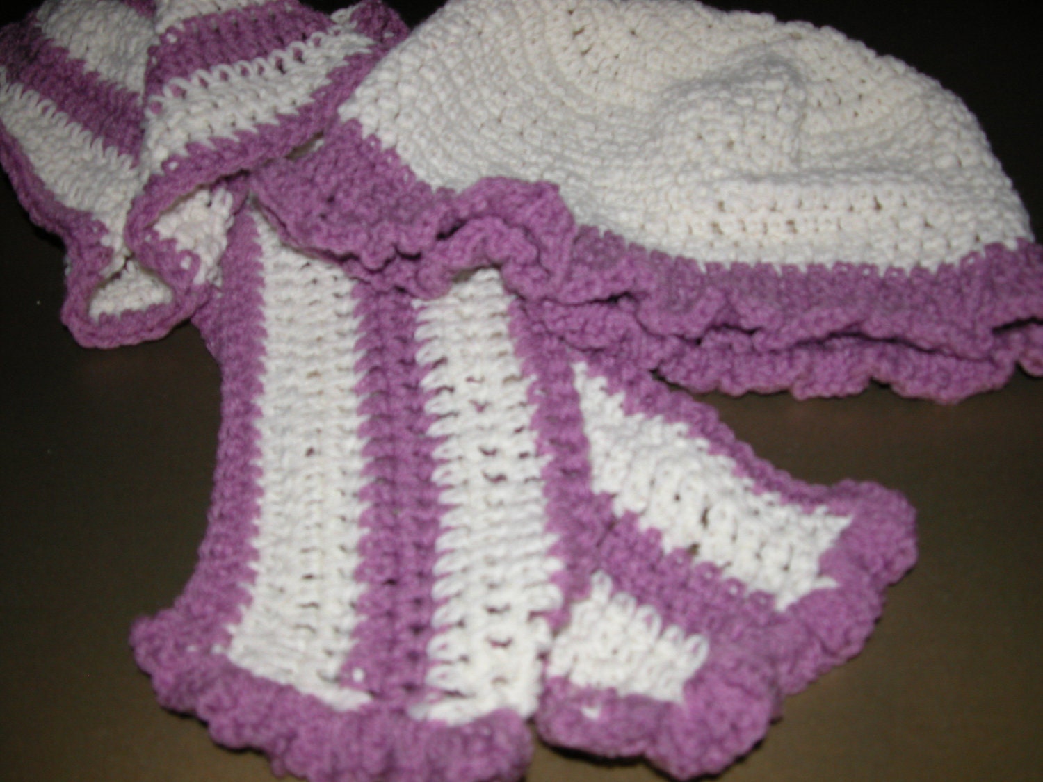 Violet and White scarf set