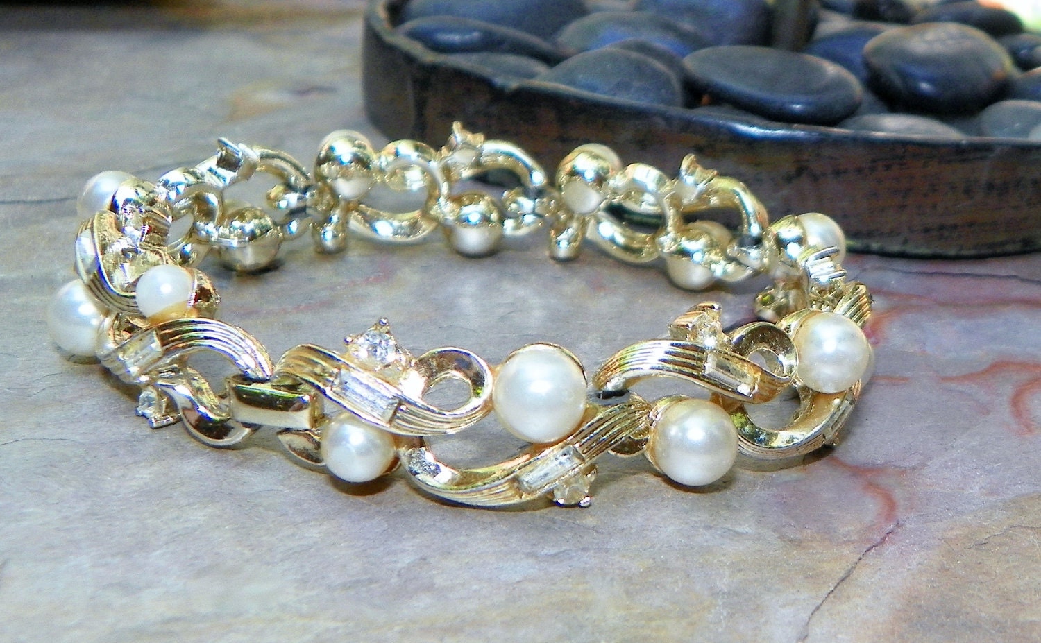 Sale Pending JULIA Vintage Fall Winter Holiday Bridal Lisner Pearl Rhinestone Bracelet