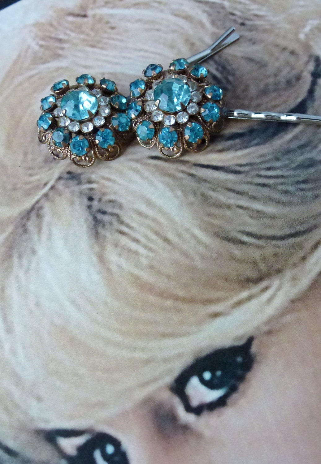 Hold Angela Unique Vintage Bridal Turquoise Blue Bobby Pins