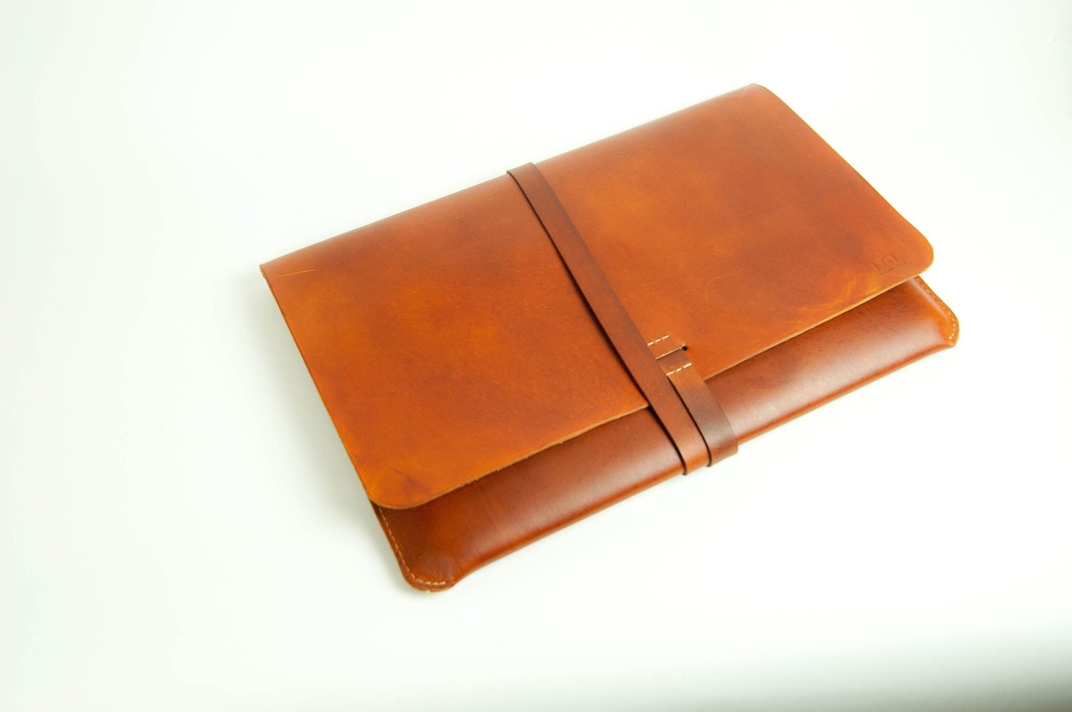 Leather MacBook Pro Case MacBook Pro Portfolio - For 15" Macbook Pro Leather, Hand-Stitched, Top Grade, Saddle Tan